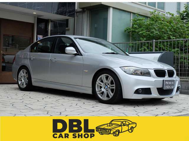 2011 BMW 3 Series – thumbnail 3
