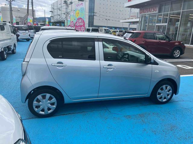 2011 Daihatsu Mira e:S – thumbnail 4