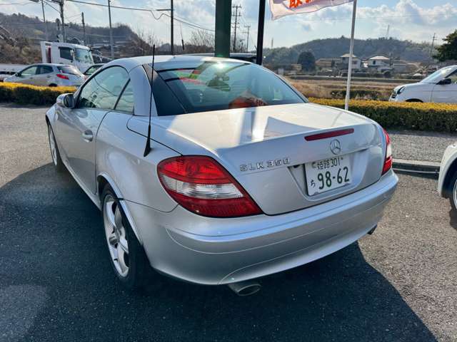 2005 Mercedes-Benz SLK-Class – thumbnail 3