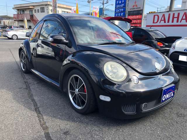2004 Volkswagen New Beetle – thumbnail 4