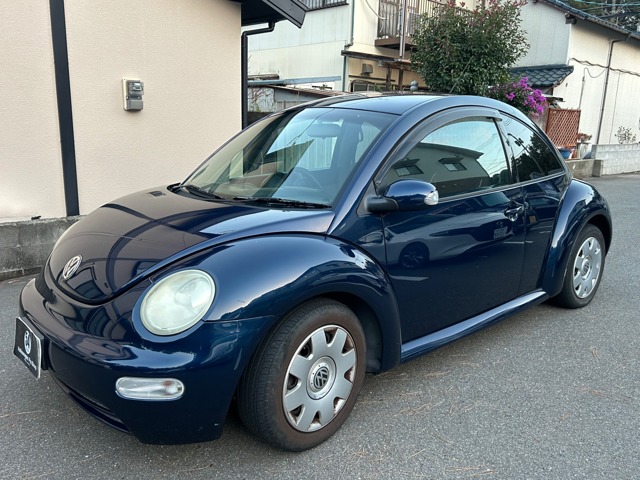 2005 Volkswagen New Beetle – thumbnail 3