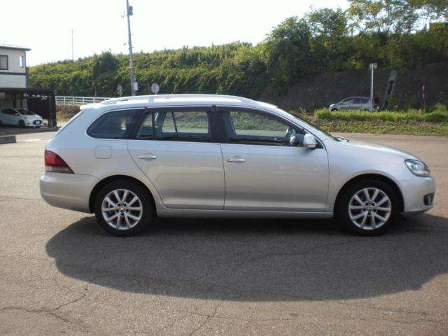 2011 Volkswagen Golf Variant – thumbnail 4