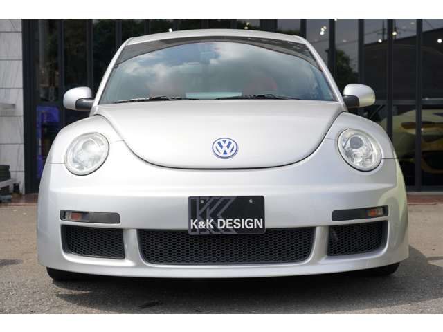 2002 Volkswagen New Beetle – thumbnail 2