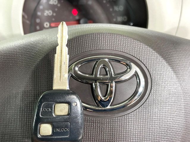 2010 Toyota Passo – thumbnail 4
