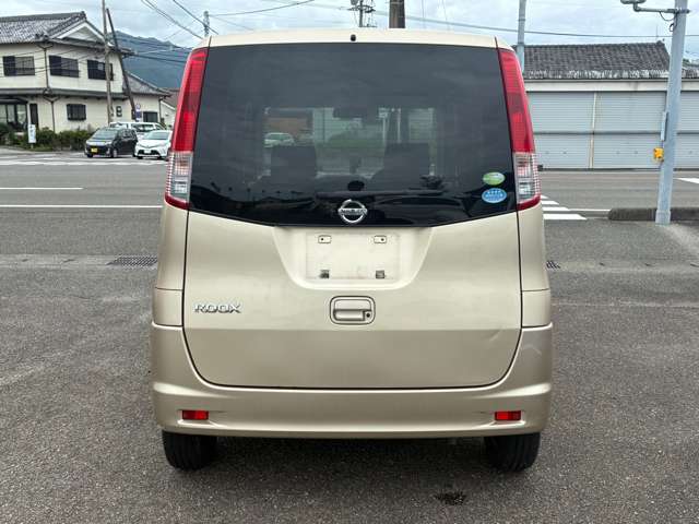 2010 Nissan Roox – thumbnail 4
