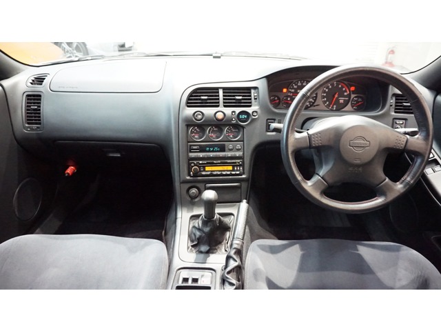 1996 Nissan Skyline GT-R – thumbnail 2