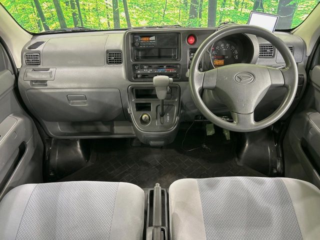 2011 Daihatsu Hijet Cargo – thumbnail 2