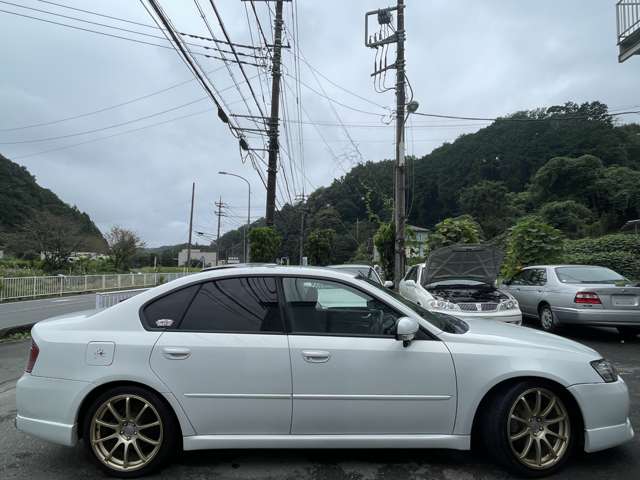 2004 Subaru Legacy B4 – thumbnail 4