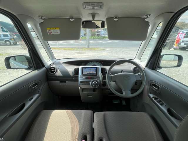 2010 Daihatsu Tanto – thumbnail 2