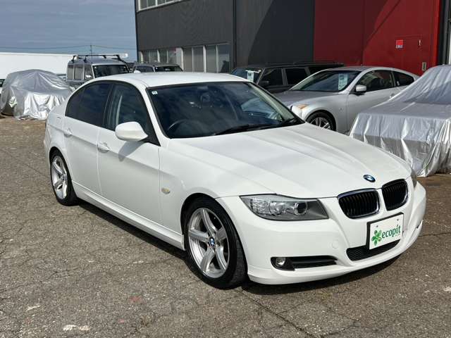2010 BMW 3 Series – thumbnail 3