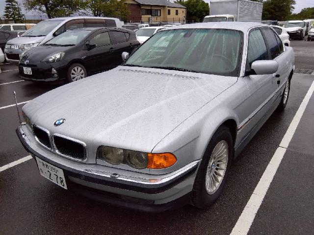 2000 BMW 7 Series