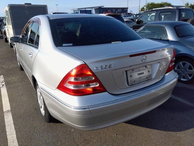 2001 Mercedes-Benz C-Class – thumbnail 2