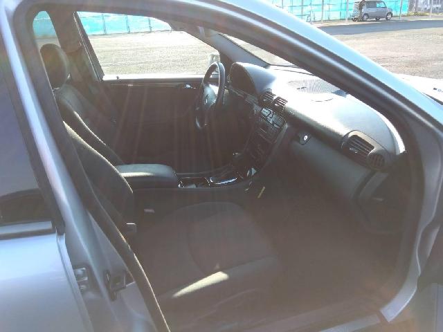 2001 Mercedes-Benz C-Class – thumbnail 3