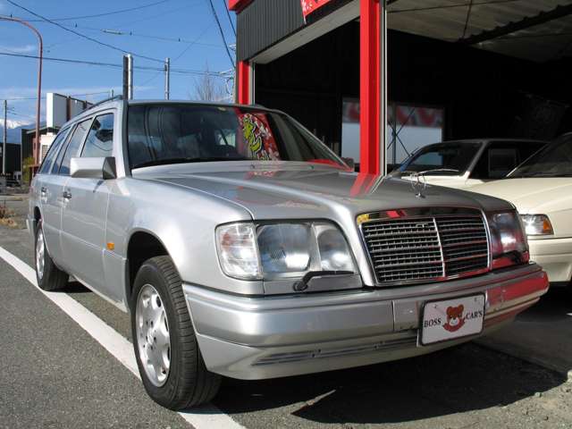 1994 Mercedes-Benz E-Class Wagon – thumbnail 4