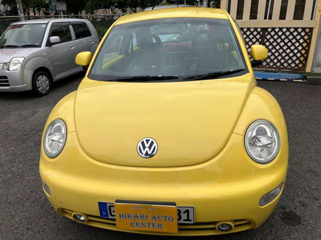 2002 Volkswagen New Beetle – thumbnail 2