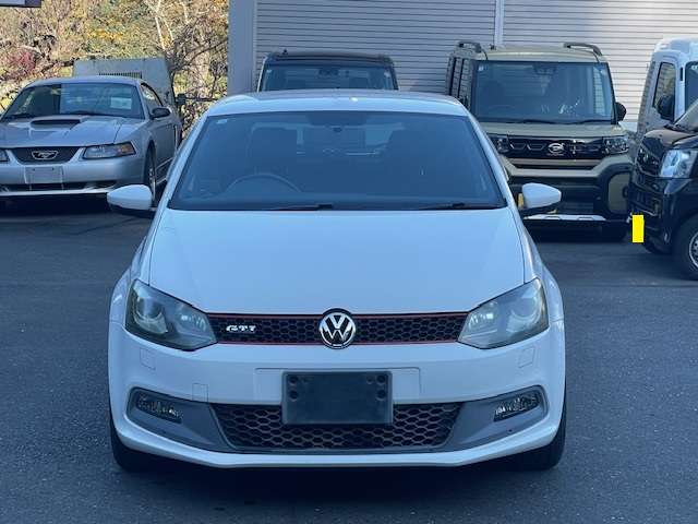 2011 Volkswagen Polo – thumbnail 2