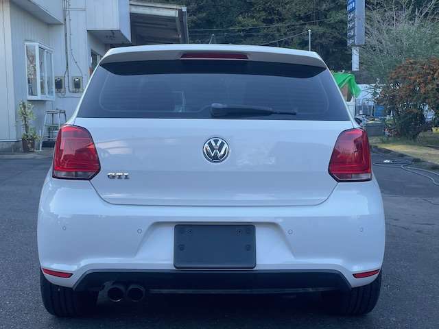 2011 Volkswagen Polo – thumbnail 4