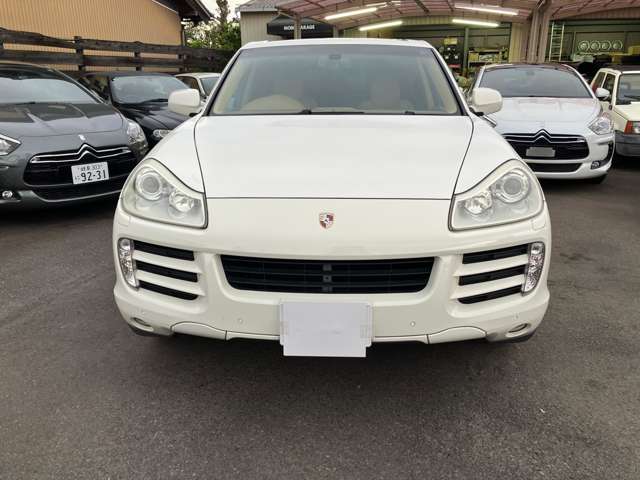 2009 Porsche Cayenne – thumbnail 2