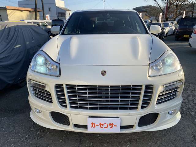 2008 Porsche Cayenne – thumbnail 2