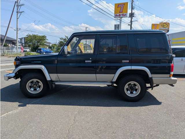 1999 Toyota Land Cruiser 70 – thumbnail 4