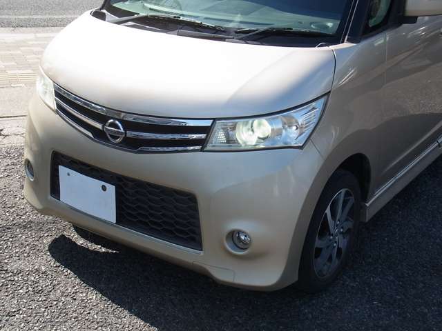 2011 Nissan Roox – thumbnail 2
