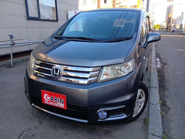 2010 Honda Freed Spike – thumbnail 2