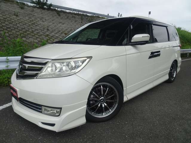2011 Honda Elysion – thumbnail 2