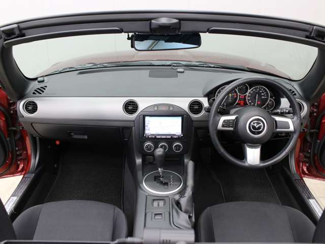 2009 Mazda Roadster – thumbnail 2