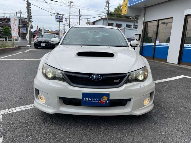 2011 Subaru Impreza STI – thumbnail 2