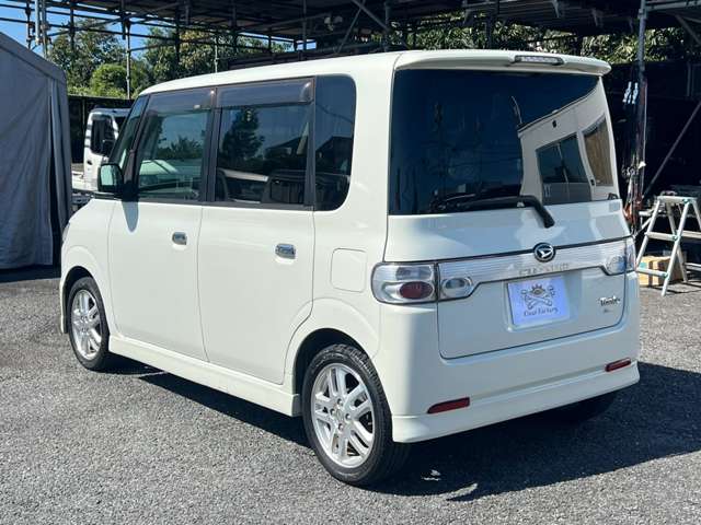 2006 Daihatsu Tanto – thumbnail 3