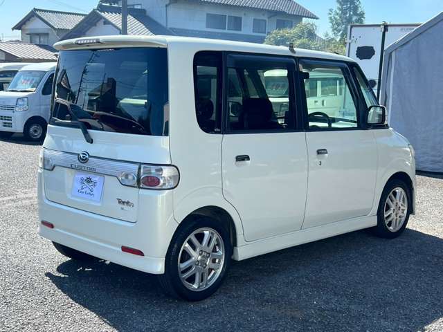 2006 Daihatsu Tanto – thumbnail 4