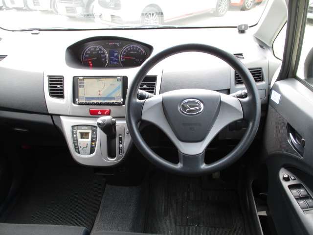 2011 Daihatsu Move – thumbnail 3