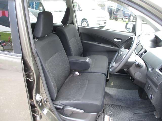 2011 Daihatsu Move – thumbnail 4