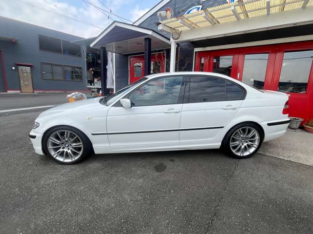 2004 BMW 3 Series – thumbnail 4