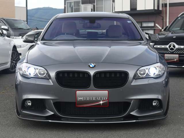2011 BMW 5 Series – thumbnail 2