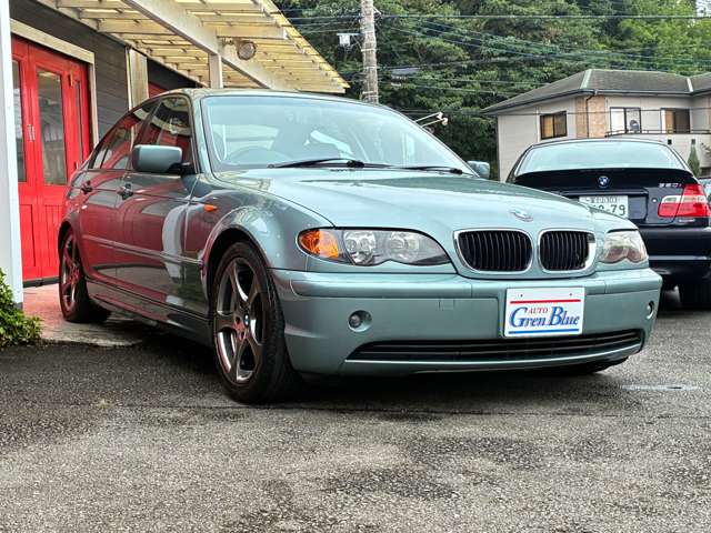 2004 BMW 3 Series – thumbnail 3