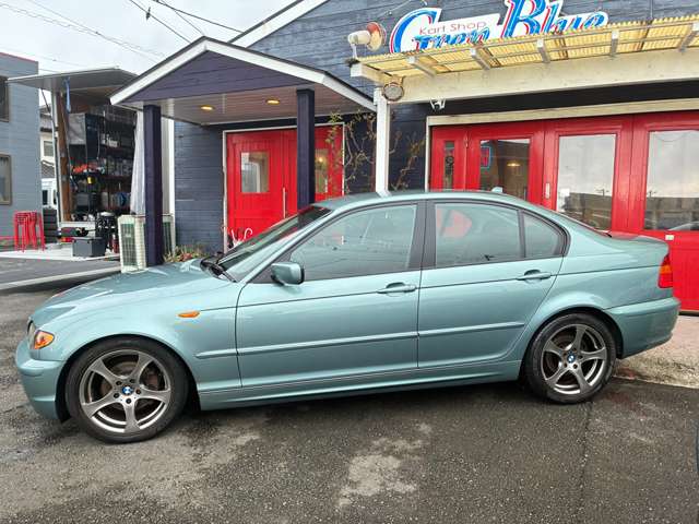 2004 BMW 3 Series – thumbnail 4