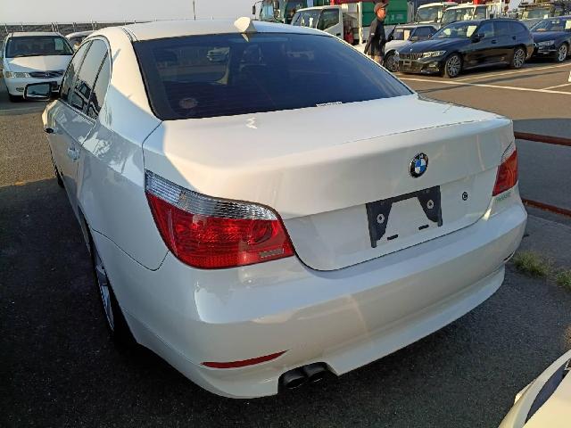 2005 BMW 5 Series – thumbnail 2