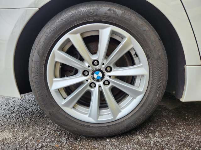 2011 BMW 5 Series – thumbnail 4