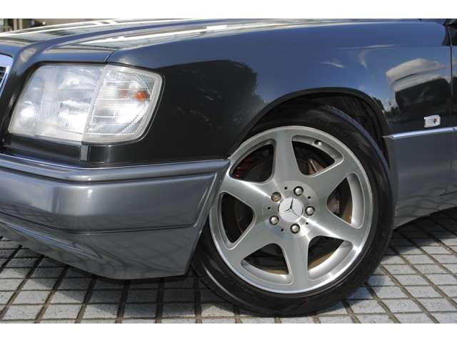 1994 Mercedes-Benz E-Class Wagon – thumbnail 3