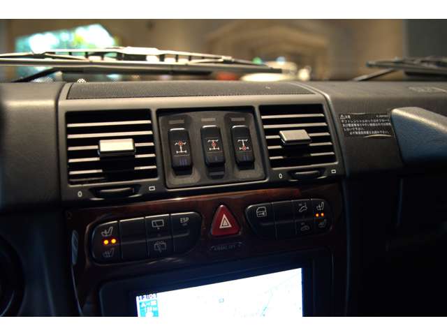 2005 Mercedes-Benz G-Class – thumbnail 2