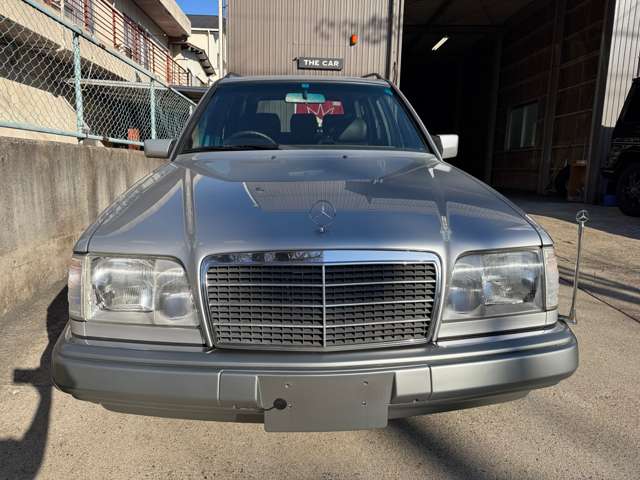 1994 Mercedes-Benz E-Class Wagon – thumbnail 2