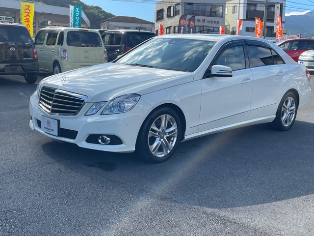 2009 Mercedes-Benz E-Class – thumbnail 2