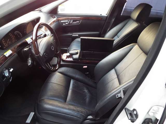 2009 Mercedes-Benz S-Class – thumbnail 3
