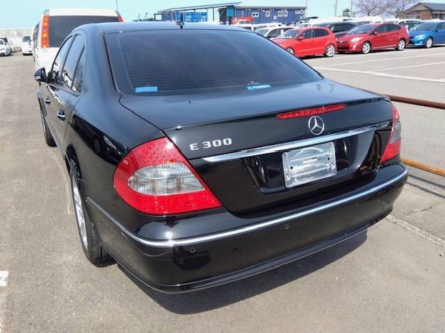 2007 Mercedes-Benz E-Class – thumbnail 2