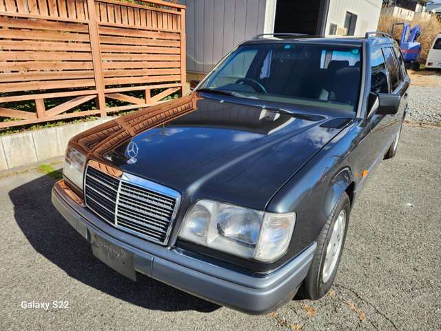 1994 Mercedes-Benz E-Class Wagon – thumbnail 2