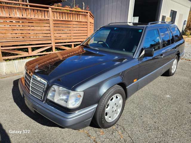1994 Mercedes-Benz E-Class Wagon – thumbnail 3