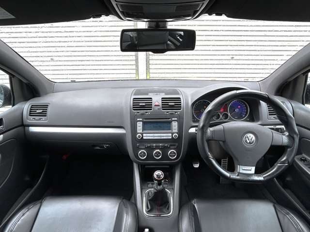 2005 Volkswagen Golf – thumbnail 2