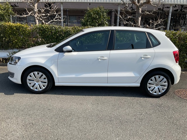 2010 Volkswagen Polo – thumbnail 2