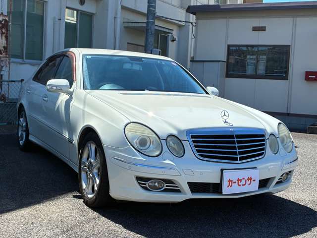 2009 Mercedes-Benz E-Class – thumbnail 3